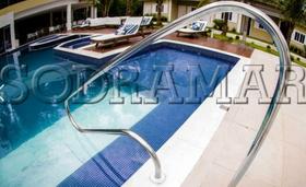 Corrimão para Piscina em Aço Inox com Chumbador em Alumínio Ilha Bela - Sodramar Corrimão para Piscina em Aço Inox com Chumbador em Alumínio Ilha Bela - Sodramar