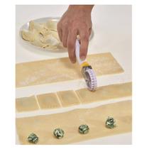 Cortador de Massa com Rodinha Plástico Metaltex