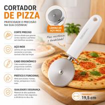 Cortador de Pizza em Aço Inox 19,5 cm com Cabo Plástico Linha Premium Cortador de Pizza em Aço Inox 19,5 cm com Cabo Plástico Linha Premium