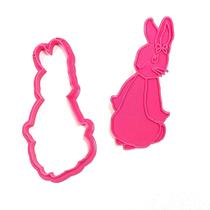 Cortador e Marcador Peter Rabbit Feminino - D250273 - Ideal para Massas e Pastas Cortador e Marcador Peter Rabbit Feminino - D250273 - Ideal para Massas e Pastas