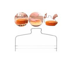 Cortador/Fatiador/Nivelador Para Bolo Em Aço Inox 39cm Cortador/Fatiador/Nivelador Para Bolo Em Aço Inox 39cm