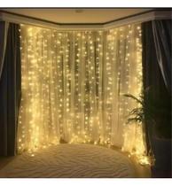 Cortina 500 leds warm fixa tom. m/mf 127v 3x2,5m Cortina 500 leds warm fixa tom. m/mf 127v 3x2,5m