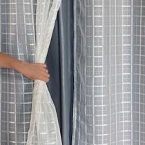 Cortina Blackout PVC Cinza Voil Xadrez 2,00m x 1,40m Forro 100% PVC/Voil 100% Poliéster - Bege Cortina Blackout PVC Cinza Voil Xadrez 2,00m x 1,40m Forro 100% PVC/Voil 100% Poliéster - Bege