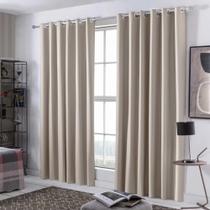 Cortina Classic Blackout em Tecido 100% 1,70m x 2,64m Cortina Classic Blackout em Tecido 100% 1,70m x 2,64m