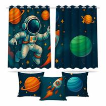Cortina com 3 Capas de Almofadas Tema Astronauta Quarto Infantil