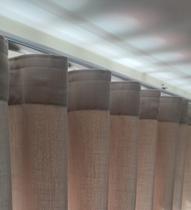 Cortina Com 7 Metros de Largura Trilho Suíço Wave Deslizante Voil Linho Com Forro Microfibra 7,00x2,60