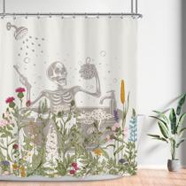 Cortina de chuveiro Lghtyro Funny Skull Halloween Wildflower, conjunto de banheiro, 60 L x 71 A polegadas, esqueleto gótico, folhas rústicas florais na banheira, acessórios de banho, tecido assustador, cool art, decoração de casa, pacote com 12 ganchos Cortina de chuveiro Lghtyro Funny Skull Halloween Wildflower, conjunto de banheiro, 60 L x 71 A polegadas, esqueleto gótico, folhas rústicas florais na banheira, acessórios de banho, tecido assustador, cool art, decoração de casa, pacote com 12 ganchos