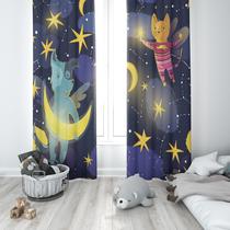 Cortina Tecido Oxford Quarto Infantil Cachorro e Gato ao Espaço Iluminado - 140x220cm Cortina Tecido Oxford Quarto Infantil Cachorro e Gato ao Espaço Iluminado - 140x220cm