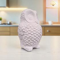 Coruja Abacaxi 25 Cm em Gesso Branco Peça Para Pintar, Artesanato DIY e Decoração Criativa AVB DECOR Coruja Abacaxi 25 Cm em Gesso Branco Peça Para Pintar, Artesanato DIY e Decoração Criativa AVB DECOR