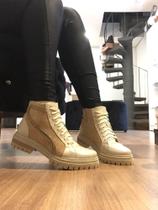 Coturno em Couro Camurça Avelã