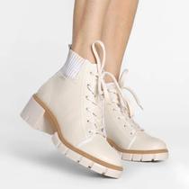 Coturno salto baixo off white Moleca