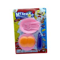 Cozinha Divertida - pratinhos e talheres rosa