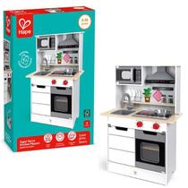 Cozinha em Madeira Premium: Onde a Magia da Culinária Começa!