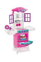 Cozinha Infantil Meg Doll Torneira Sai Agua Luz e Som Magic Toys