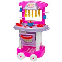 Cozinha infantil Play Time com rodinhas, forno que abre e fecha, torneira, panelinhas e utensílios Cozinha infantil Play Time com rodinhas, forno que abre e fecha, torneira, panelinhas e utensílios