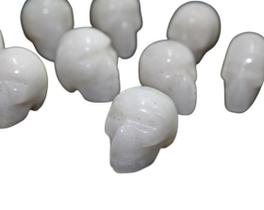 Cranio Não Pingente Pedra Quartzo Leitoso Esculpido Natural