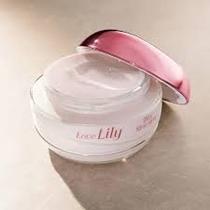 Creme Acetinado Desodorante Hidratante Corporal Love Lily 250g - O Boticário Creme Acetinado Desodorante Hidratante Corporal Love Lily 250g - O Boticário