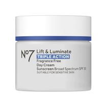 Creme de dia hidratante No7 Lift & Luminate SPF30 50mL Creme de dia hidratante No7 Lift & Luminate SPF30 50mL