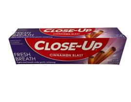 Creme Dental Close-Up Fluoreto Gel Vermelho Refrescante 113g x3