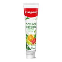 Creme Dental Colgate Natural Extracts Reinforced Defense Citrus e Eucalipto 140g