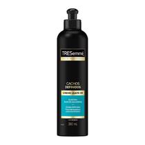 Creme Leave-in Tresemmé Cachos Definidos 380ml
