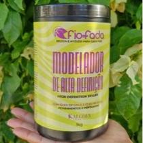 Creme Modelador De Alta Definição 1kg Tranças Penteados Cachos - Fio De Fada Creme Modelador De Alta Definição 1kg Tranças Penteados Cachos - Fio De Fada