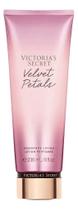 Creme VictóriaS Secret Hidratante Velvelt Petals Victórias Secret 236ML