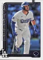 Crominho de Troca Max Muncy Dodgers 2025 Topps Série 2 Crominho de Troca Max Muncy Dodgers 2025 Topps Série 2