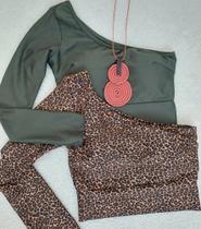 Crooped ombro bojo 92% Poliéster 08% Elastano Disponível na cor verde e animal print M/G