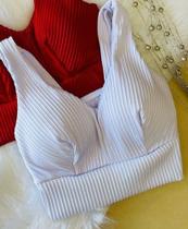 Cropet na cor branca com bojo removível . TAM M