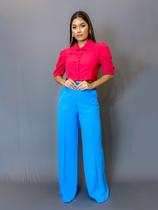 Cropped com botões na frente