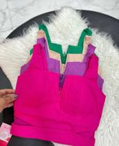 Cropped com decote v Cropped com decote v
