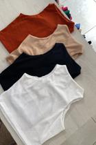 Cropped de linha tamanho unico disponível na cor preta