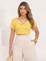 Cropped de Linho com Laço nas Costas e Decote Coração