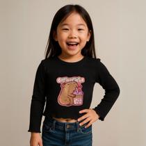Cropped Infantil Manga Longa em Tecido Ribana Com Estampa de Capivara com Copo