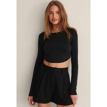 Cropped Maite Amarração Decote Nas Costas Ribana Canelado Preto Cropped Maite Amarração Decote Nas Costas Ribana Canelado Preto