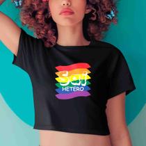Cropped Sai Hetero - Bandeira Orgulho - Branco - Preto - LGBT Cropped Sai Hetero - Bandeira Orgulho - Branco - Preto - LGBT
