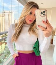 Cropped tricô gola alta