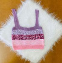 cropped tricô rosa lilás e branco cropped tricô rosa lilás e branco