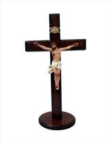 Crucifixo Com Base Em Madeira E Resina Importada 25 X 16 Cm - Evangelize