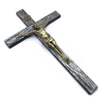 Crucifixo de Parede em Metal Jesus Cristo Prata Velha 34 cm - FORNECEDOR 12