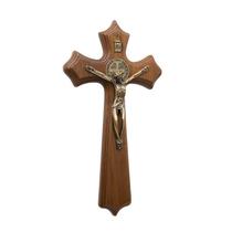 Crucifixo de Parede Moldado de Madeira 25cm com São Bento