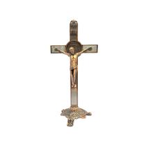 Crucifixo Em Metal Para Parede E Mesa Resinado 20cm Estilizado com Pedestal Cruz Moderna Decoração de Balcão para Altar - Divinário