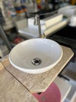 Cuba de apoio tulipa 28x28 mármore síntetico