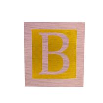 Cubo Amarelo Letra Rosa Bebê com Aplique Festa Chá de Bebê Decoração 8x8x8 Cm Mdf Madeira