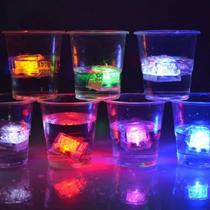 Cubo de Gelo Led Luzes Piscantes Colorida Festa Kit c/ 24un