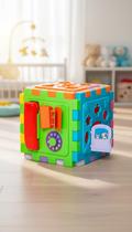 Cubo Didático Infantil Formas de Encaixar Colorido