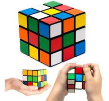 Cubo Mágico 3x3x3 Profissional Clássico Original Cubo Mágico 3x3x3 Profissional Clássico Original