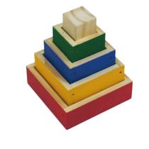 Cubos de Encaixe Coloridos em Madeira - Jogos Educativos