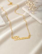 DAIANE COLAR DE NOME FOLHEADO A OURO 18k